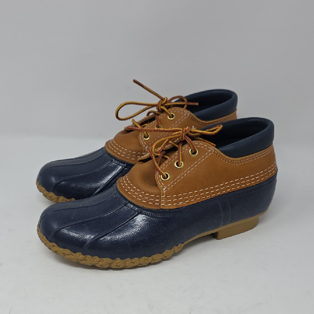 L.L. Bean Women's Navy and Brown Winter Boots Size 8N